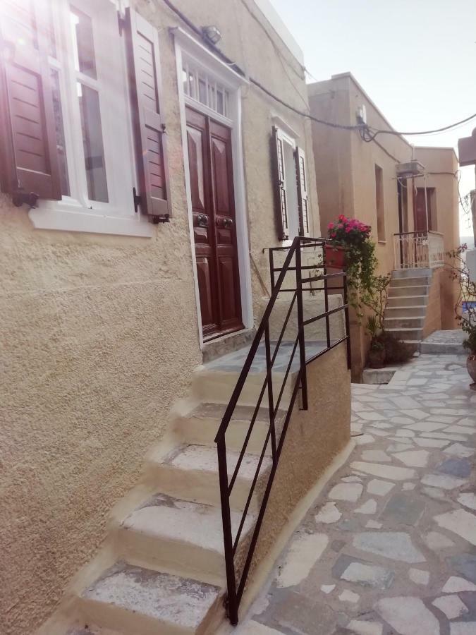 Angelica Apartment Ano Syros Bagian luar foto